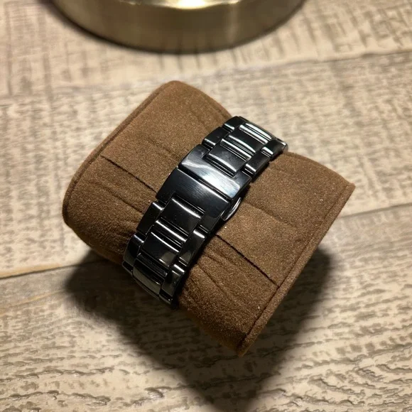 Michael Kors Black Ceramic Watch with Diamond Accent - Picture 4 of 8